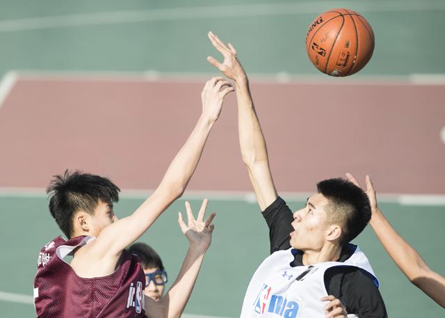 影片虽按下不表，但我们都能明白，他们的苦日子还在后面。