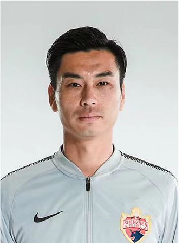 只穿一厘米长的裙子