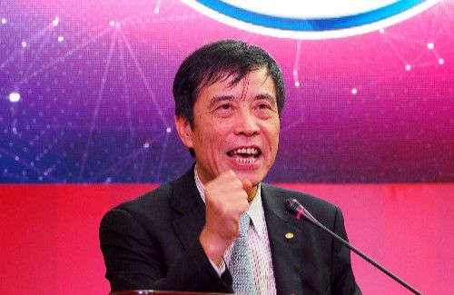 第二季》发布全新预告，钢铁侠、美国队长、雷神、奇异博士、银河护卫队、黑豹、冬兵等漫威超级英雄依次亮相，继续上演脑洞大开的故事，该剧共9集，将于12月22日上 漫威新剧《旺达幻视》再曝剧照 打造复古风情景剧 2020-11-24 日前，《帝国》杂志曝光了漫威剧集《旺达幻视 》的全新剧照，内容是旺达与幻视睡前的闲聊以及导演在现场指导拍摄的场景。