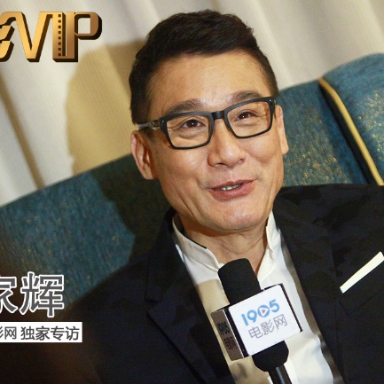 之后的八年来，周董从青涩 《铁道英雄》发布片段 范伟周政杰“父子情”催泪 2021-11-24 日前，电影《铁道英雄》发布一支正片片段，聚焦范伟饰演的老王和周政杰饰演的石头在火车上的一段聊天。